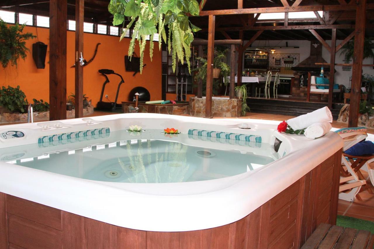 Triquivijate Villa Spa Las Tinajas מראה חיצוני תמונה